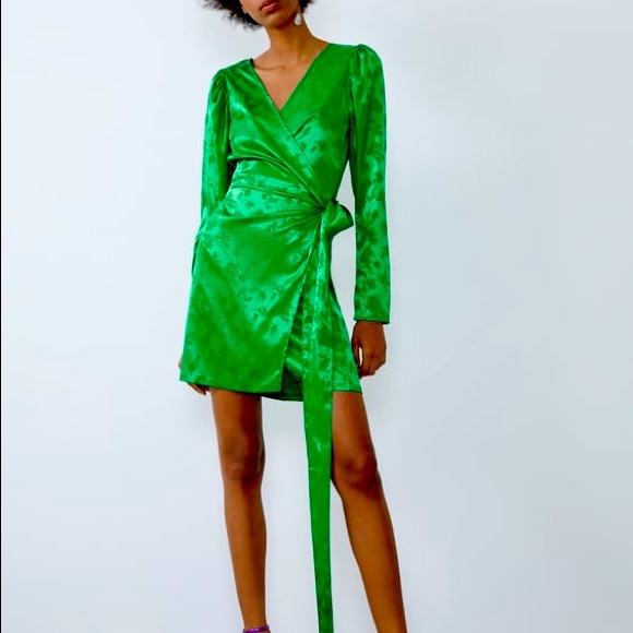 Zara Dresses Zara Green Floral Wrap Drews Poshmark